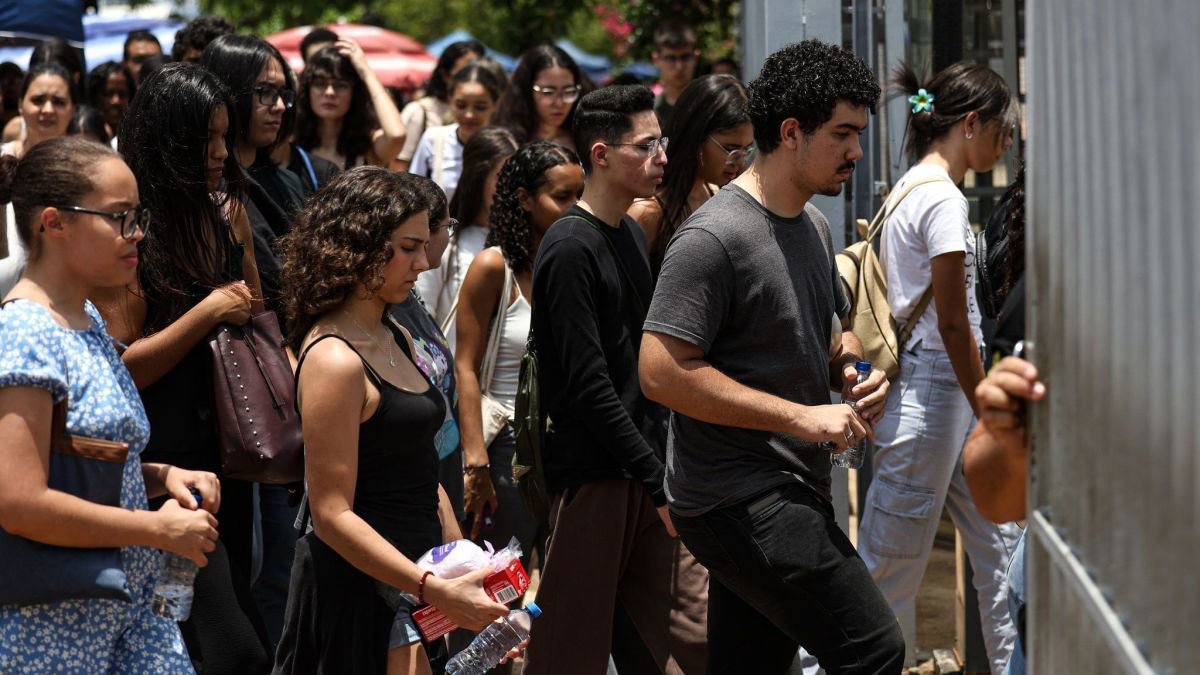 Declaração de certificação do ensino médio pelo Enem já está disponível; entenda como funciona