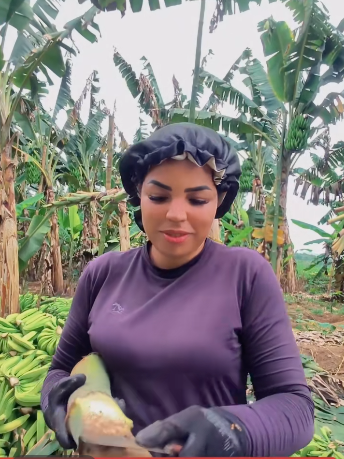 Vídeo ensina a amolar faca com talo de banana e viraliza nas redes sociais