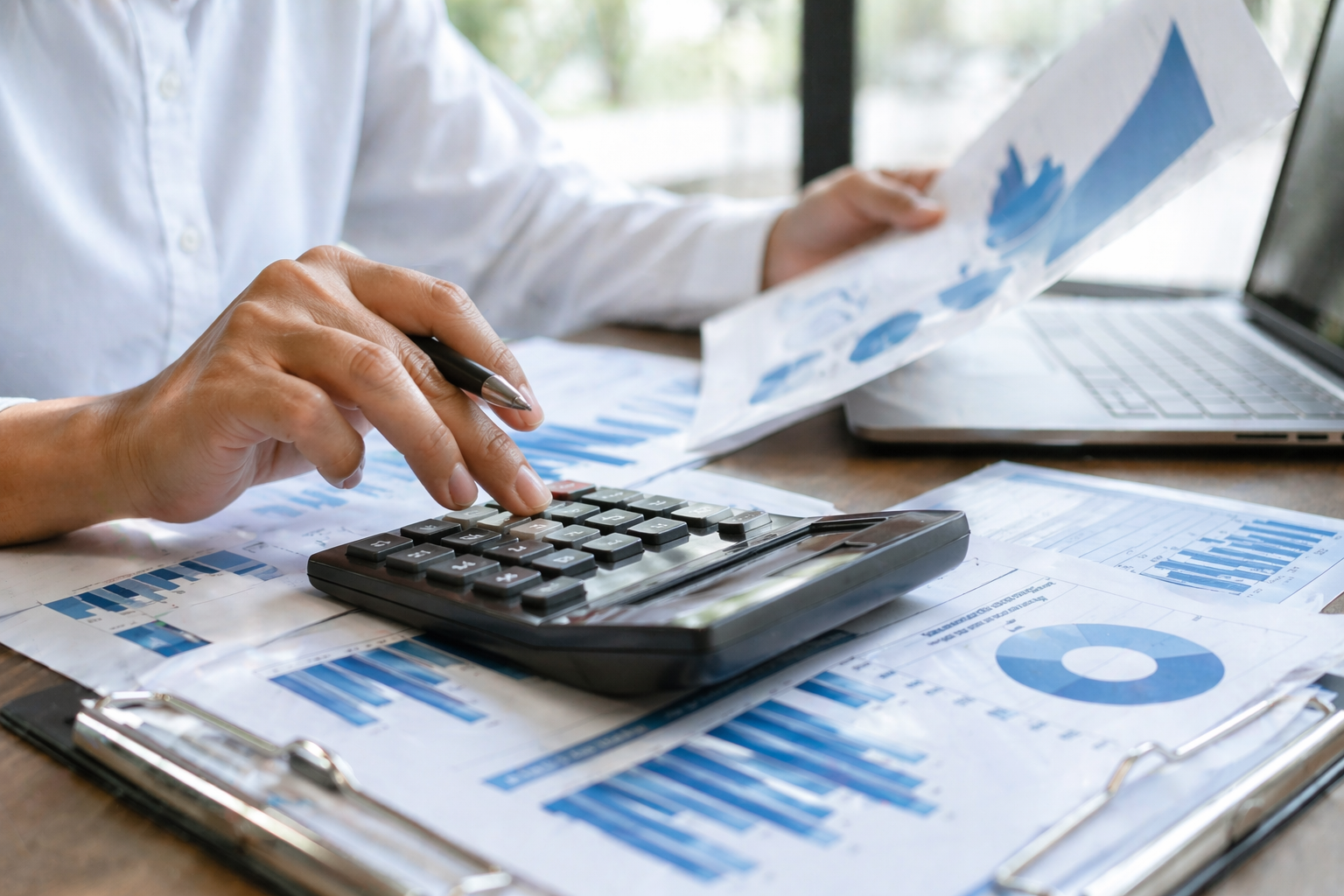 Oportunidade de emprego na área administrativa e financeira é aberta em Gandu